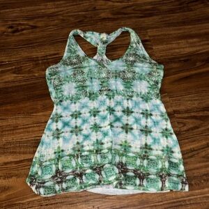 Maurice’s tank top